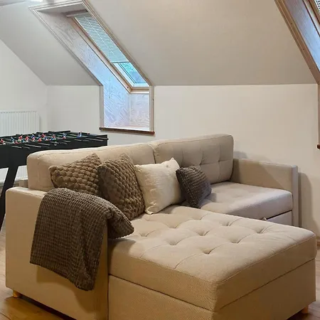 Дом отдыха 5 Bedroom Awesome In *