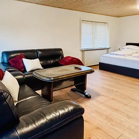 Дом отдыха 5 Bedroom Awesome In *
