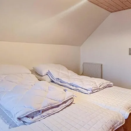 5 Bedroom Awesome In Дом отдыха