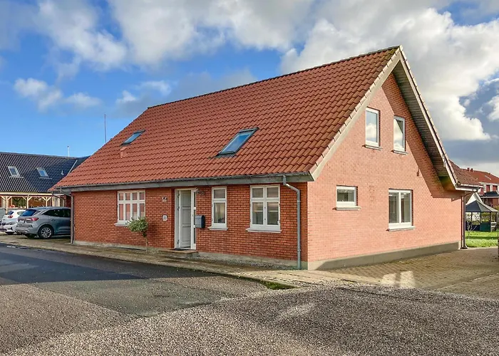 5 Bedroom Awesome In