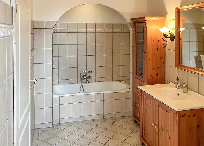 Holiday home 5 Bedroom Awesome In